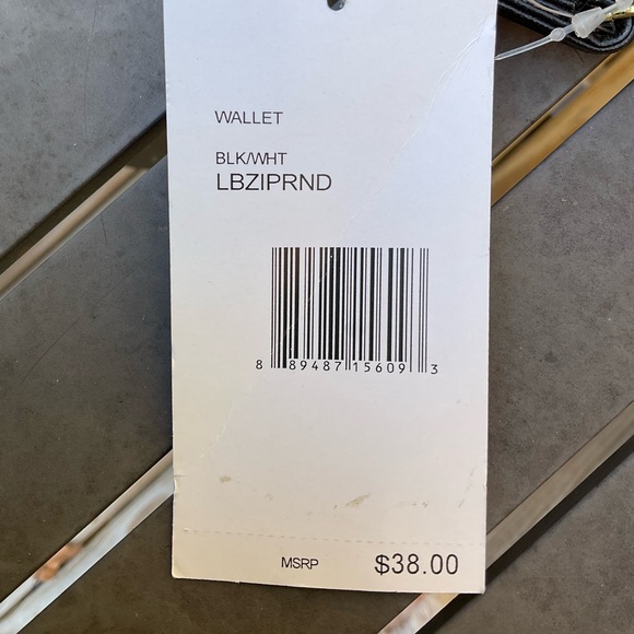 NWT LUV BETSEY Cream and Black Bow Clutch - Picture 3 of 7